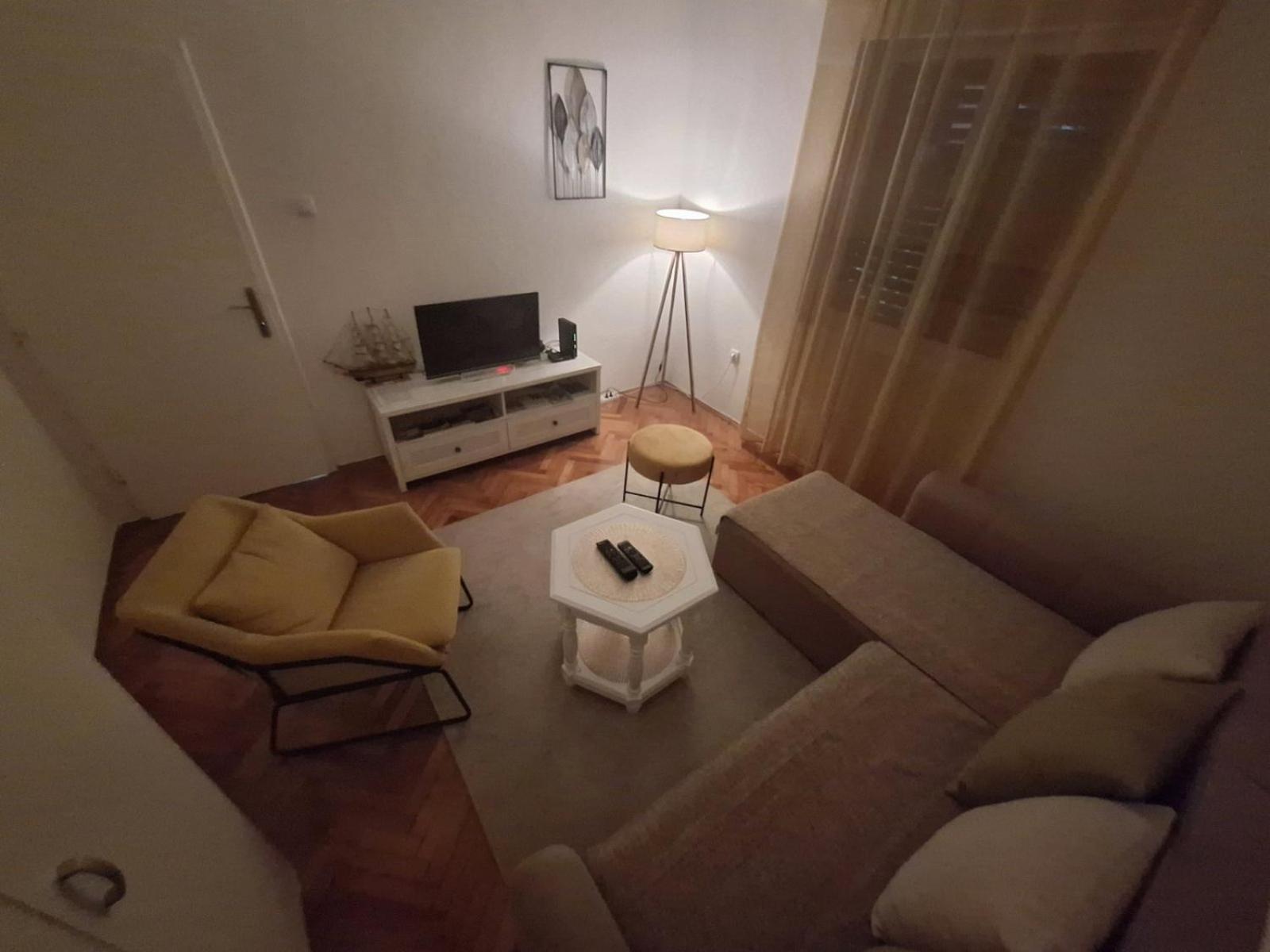 Red House Apartment Kotor Ngoại thất bức ảnh