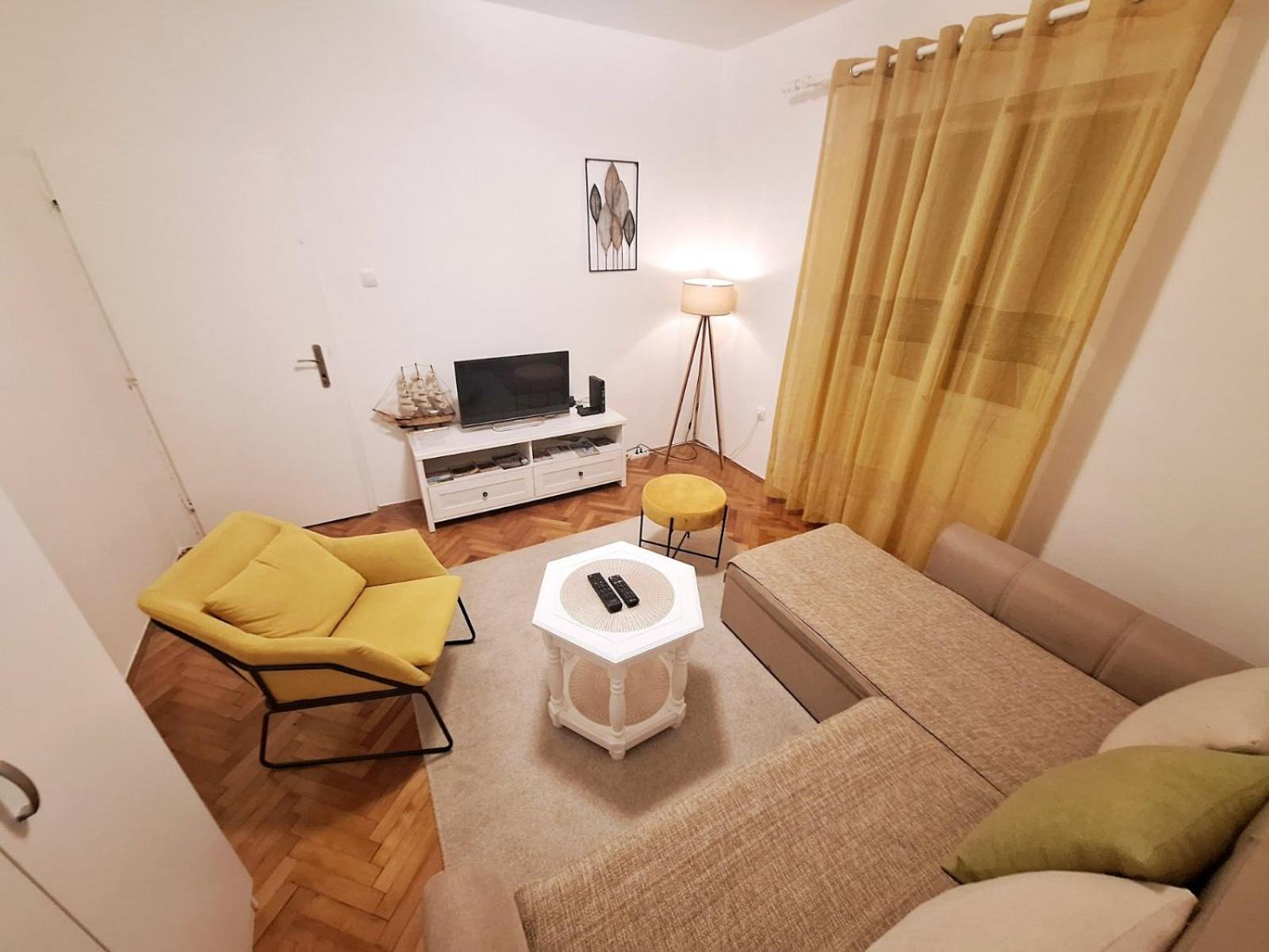 Red House Apartment Kotor Ngoại thất bức ảnh