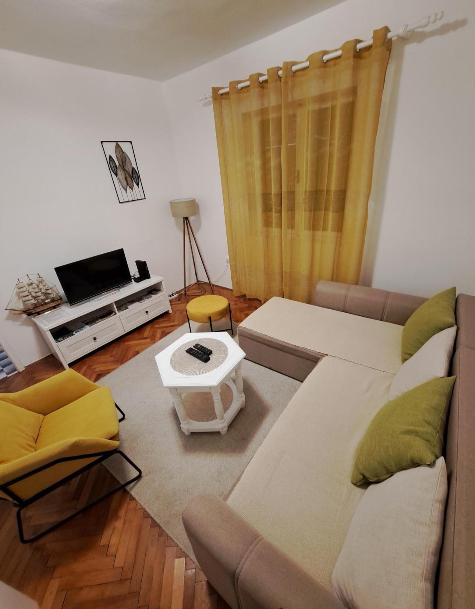 Red House Apartment Kotor Ngoại thất bức ảnh